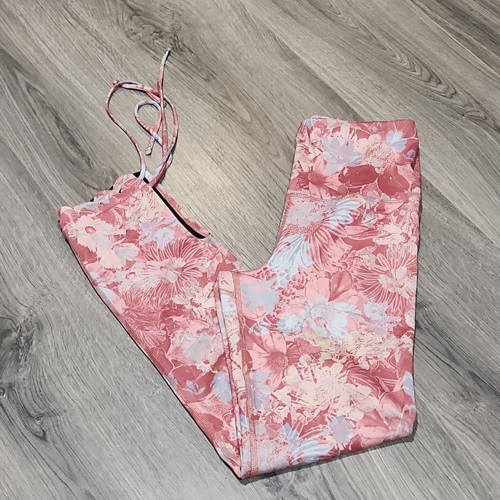 EUC Anthropologie Daily Practice Allie Rose Pink Floral Leggings